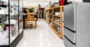 MEO対策とリスティング広告を支援した高知市のリサイクルショップ店内