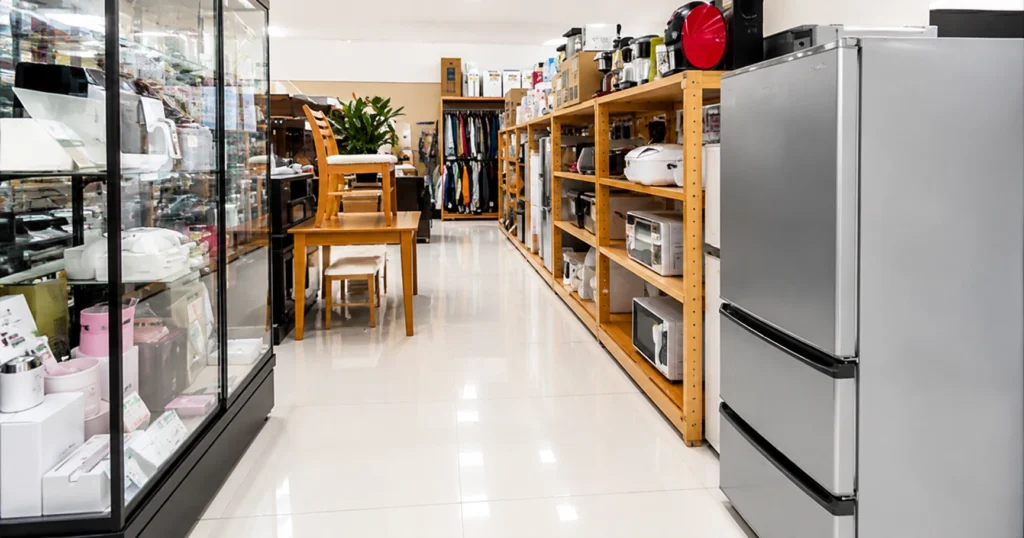 MEO対策とリスティング広告を支援した高知市のリサイクルショップ店内
